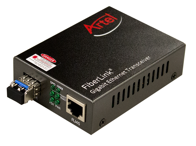 Artel Glasfaserset Ethernet 10/100/1000 Base-T Set MM 2 Fasern 500m 5102A-B1L